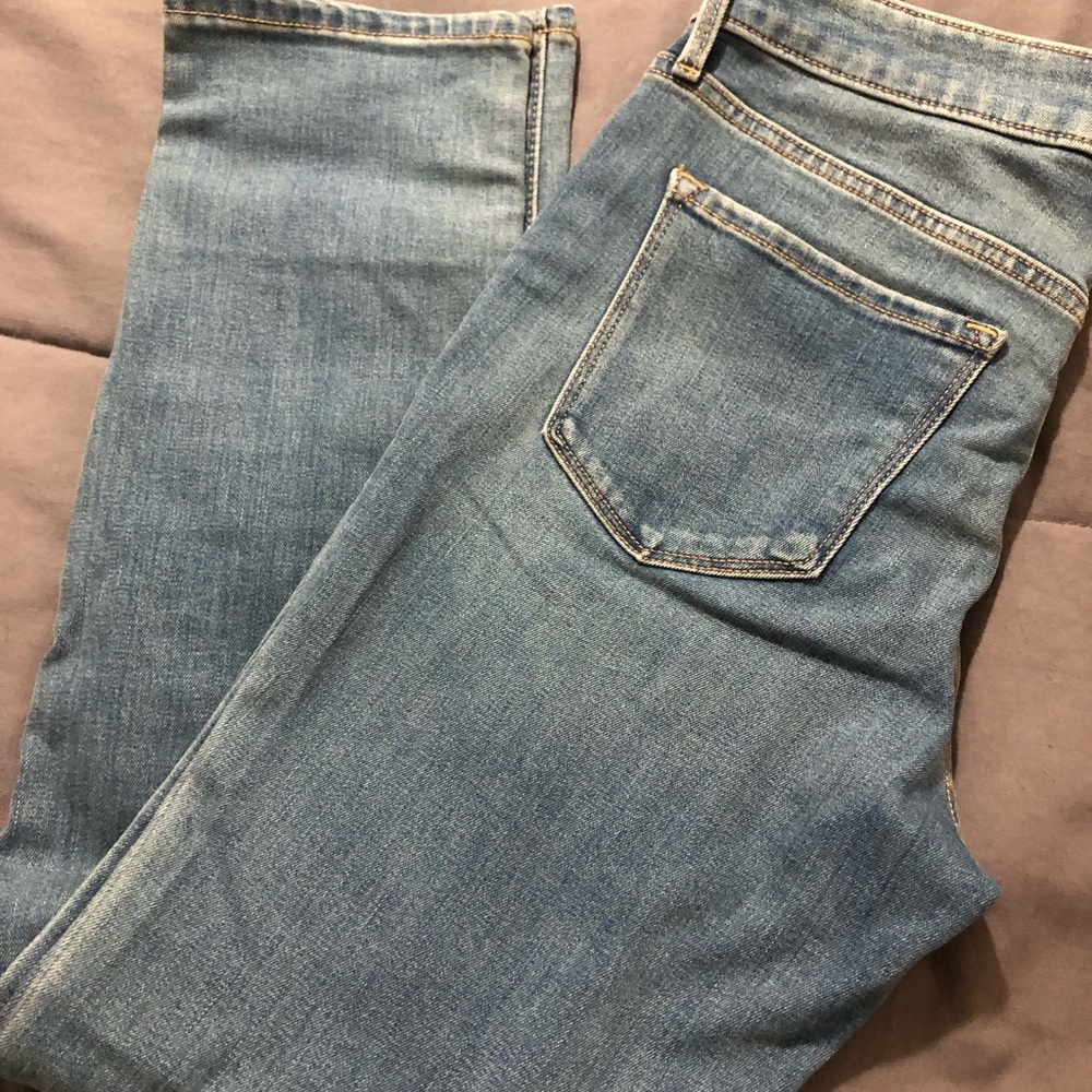 Old Navy size 6 slim straight jeans